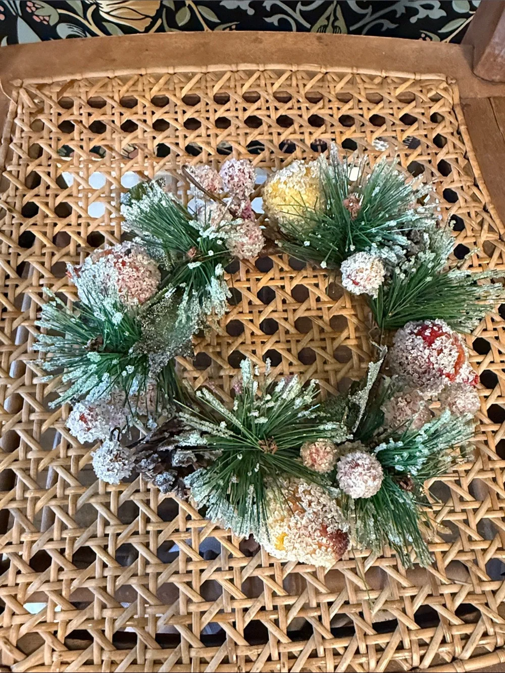 Vintage Sugared Fruit Candle Wreath Christmas and Party Lite Pillar Candle
